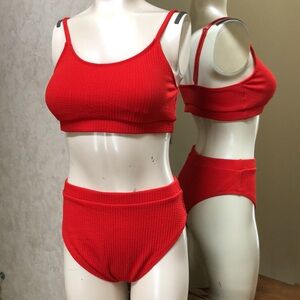 NWOT Women’s 2 piece bikini. Size M. Red textured ribbed. Adjustable straps.